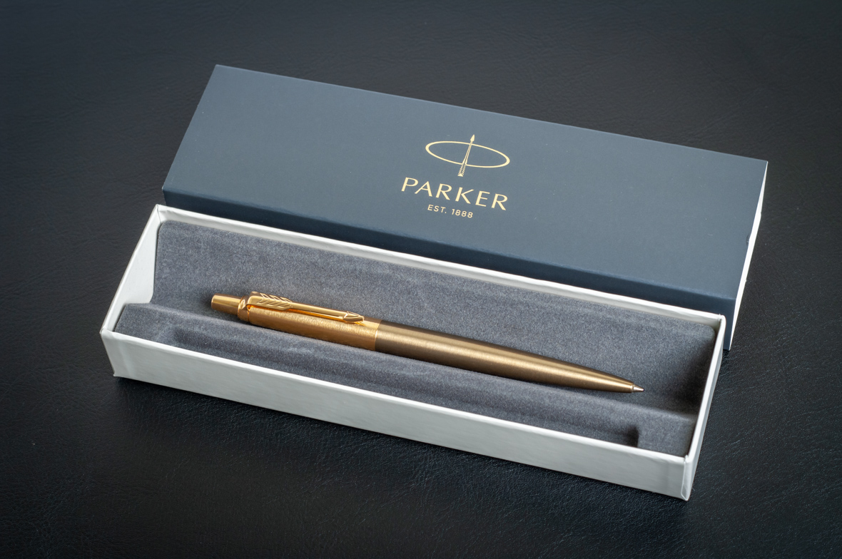 Паркер колпачок. Ручка шариковая Parker Jotter. Parker шариковая ручка Jotter Luxe k177. Ручка Паркер премиум к323. Паркер Jotter 17 Luxury West end Brushed Gold BP (+ Gel стержень).